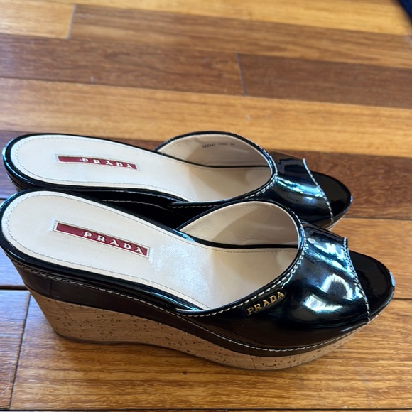 Black Prada wedge heels - Picture 1 of 6